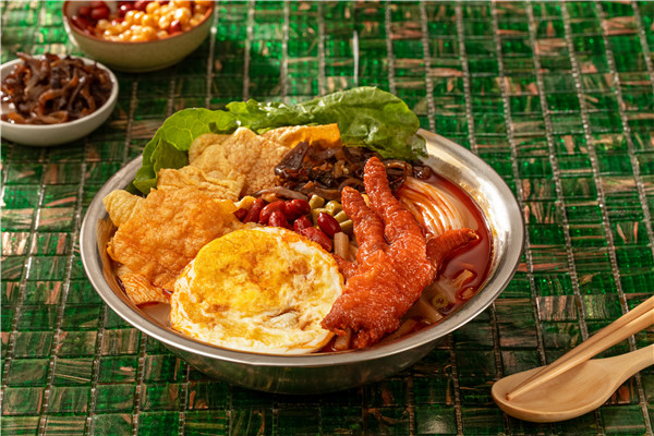 原味+虎皮風爪+煎蛋螺螄粉